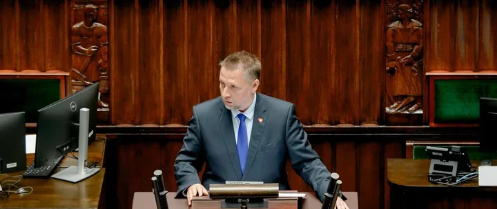 Miliardy na mundury i granicę - Sejm odrzucił wniosek przeciw ministrowi