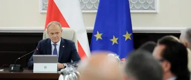 Szkoły bez smartfonów - rząd dokręca też blokadę treści dla dzieci
