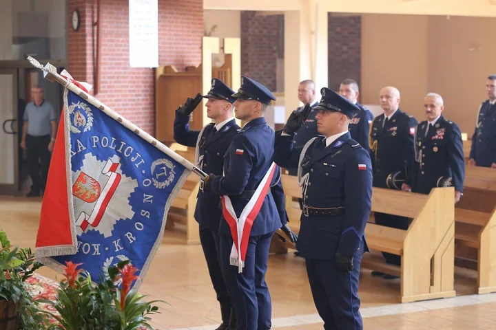 39 awansów w krośnieńskiej Policji. Święto miało też drugi wymiar