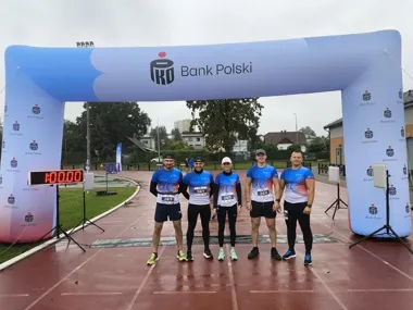Policjanci z Krosna pobiegli dla dzieci - 854 okrążenia i 10. miejsce